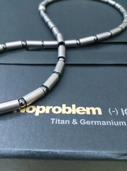 P061 Magnetic Noproblem Ion Balance Health Necklace Review